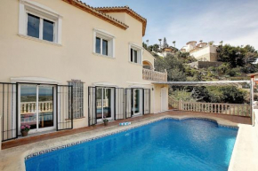 Amanda: 4 bedroom villa with stunning views